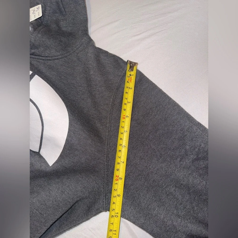 The North Face Men's Grey/White Hoodie With Logo size Small